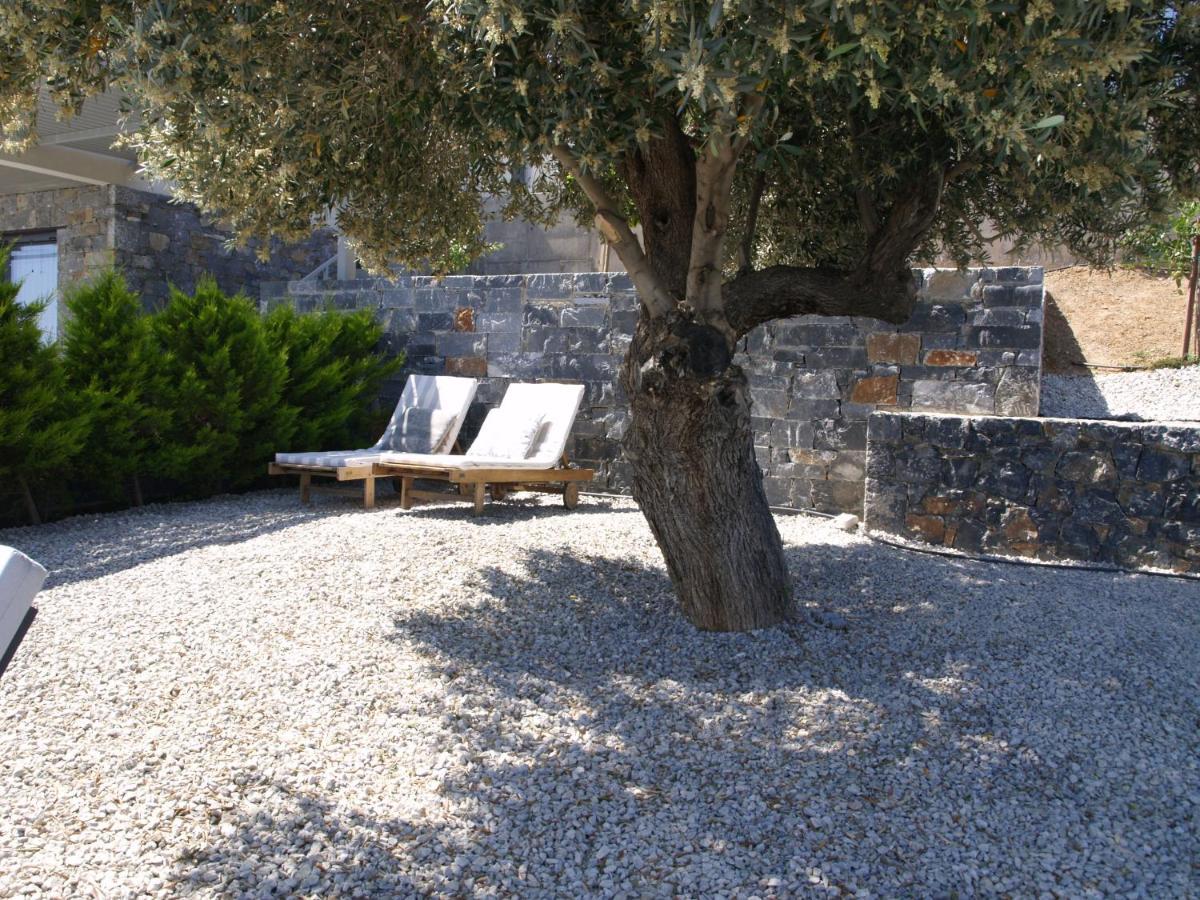 Miros Mare Apartment *